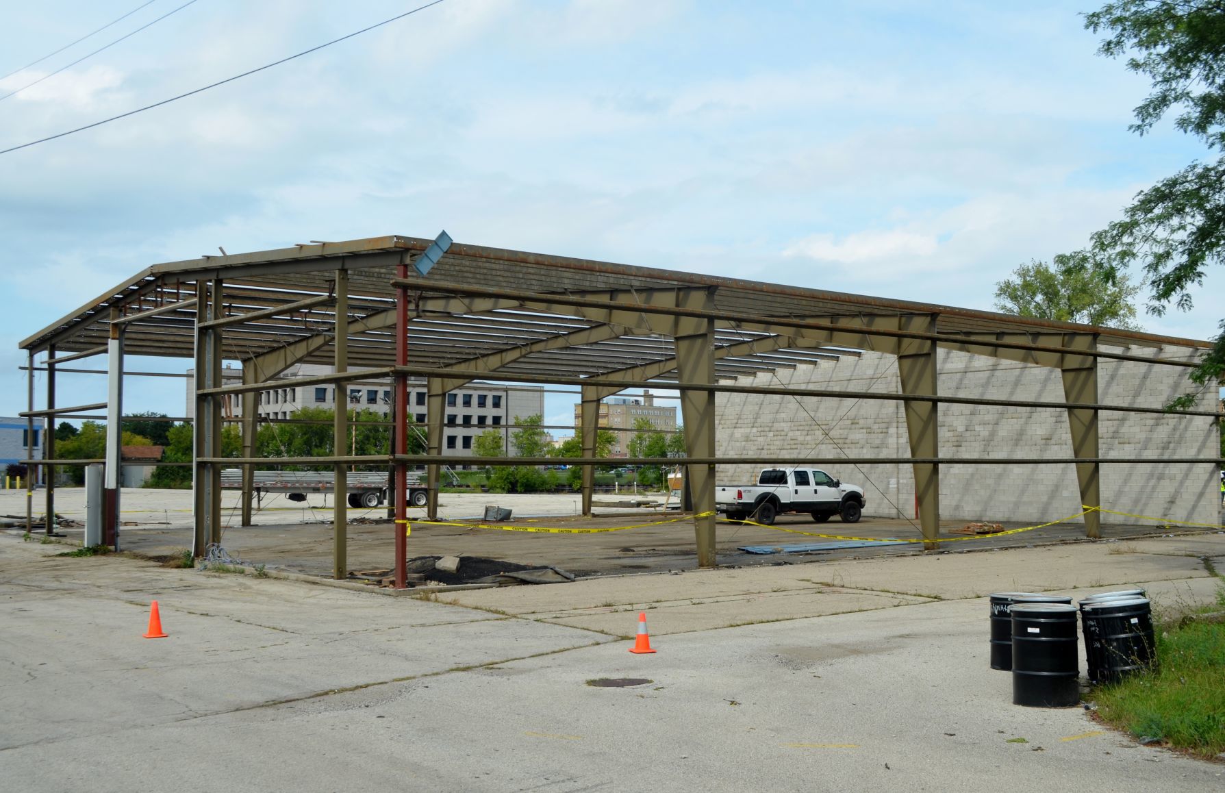 Water Street dismantling, pole building, No. 5